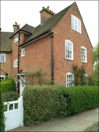 38 Asmuns Hill